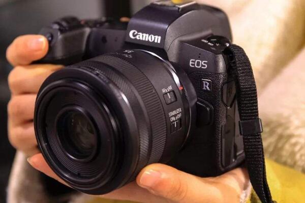 微单是全画幅吗