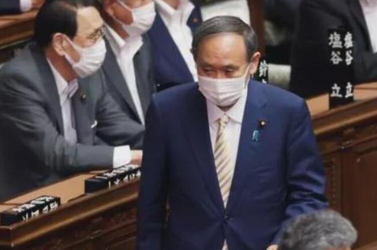日本首相几年一届，日本首相为什么一年一换