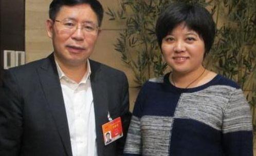 王文京老婆（王文京婚史）