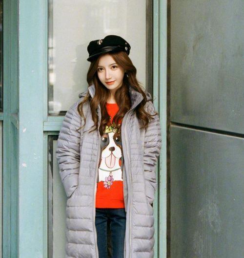 组图：多伦多大学美女留学生艾西晒照 如明媚阳光