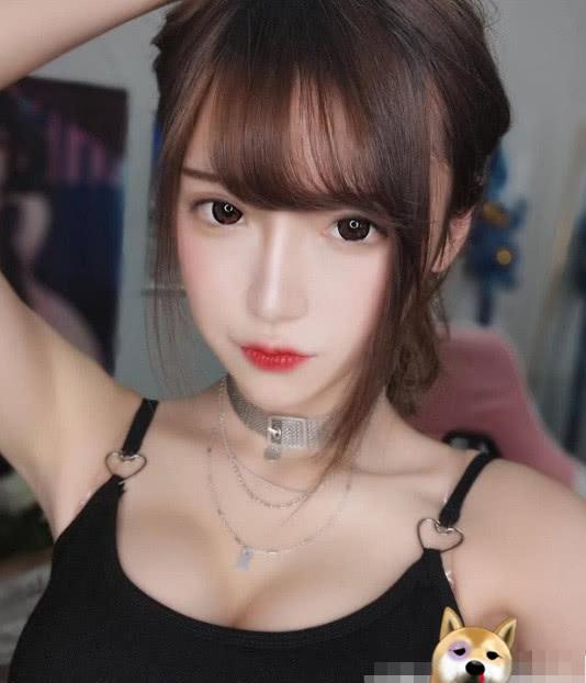 腐团儿再送福利，COS蒂雅娘化身成精灵，网友：身材不符