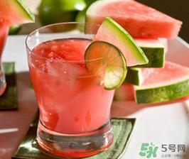 喝西瓜汁会胖吗？西瓜汁的热量是多少？