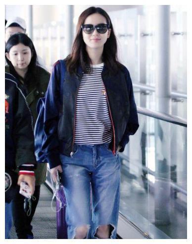 刘诗诗现身上海 状态极好  又美又飒