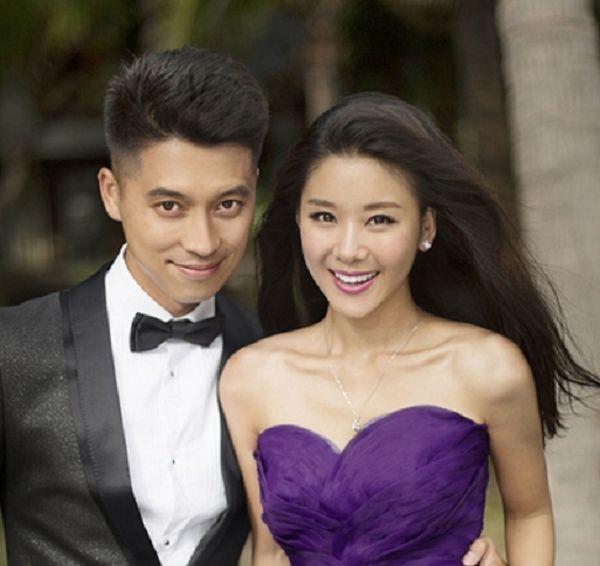 冯巩“女儿”都32了？低调零绯闻似少女，与老公王雷甜蜜11年