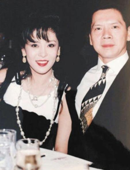 向太陈岚终于忍不住了，再次回应向华强与利智：真的是非常生气