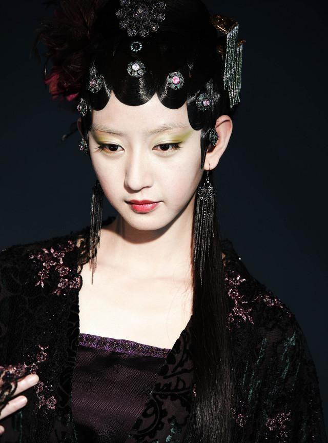 凌潇肃老婆神似灿烈，两人动图更像，粉丝评论：将有“阴影”