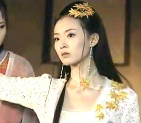 王艳演过的古装美女中，叶子筷子爪子全都插过了，造型撩倒一大片