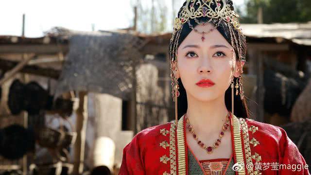 杨幂新签的女演员，她就是下一个迪丽热巴