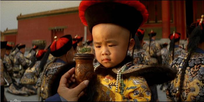 娱乐圈居然很多满族人，清朝灭亡，满族人到底经历了什么？