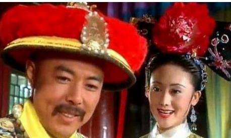 国家一级演员赵丽娟生活近照，与丈夫因戏结缘，如今52岁依旧美艳