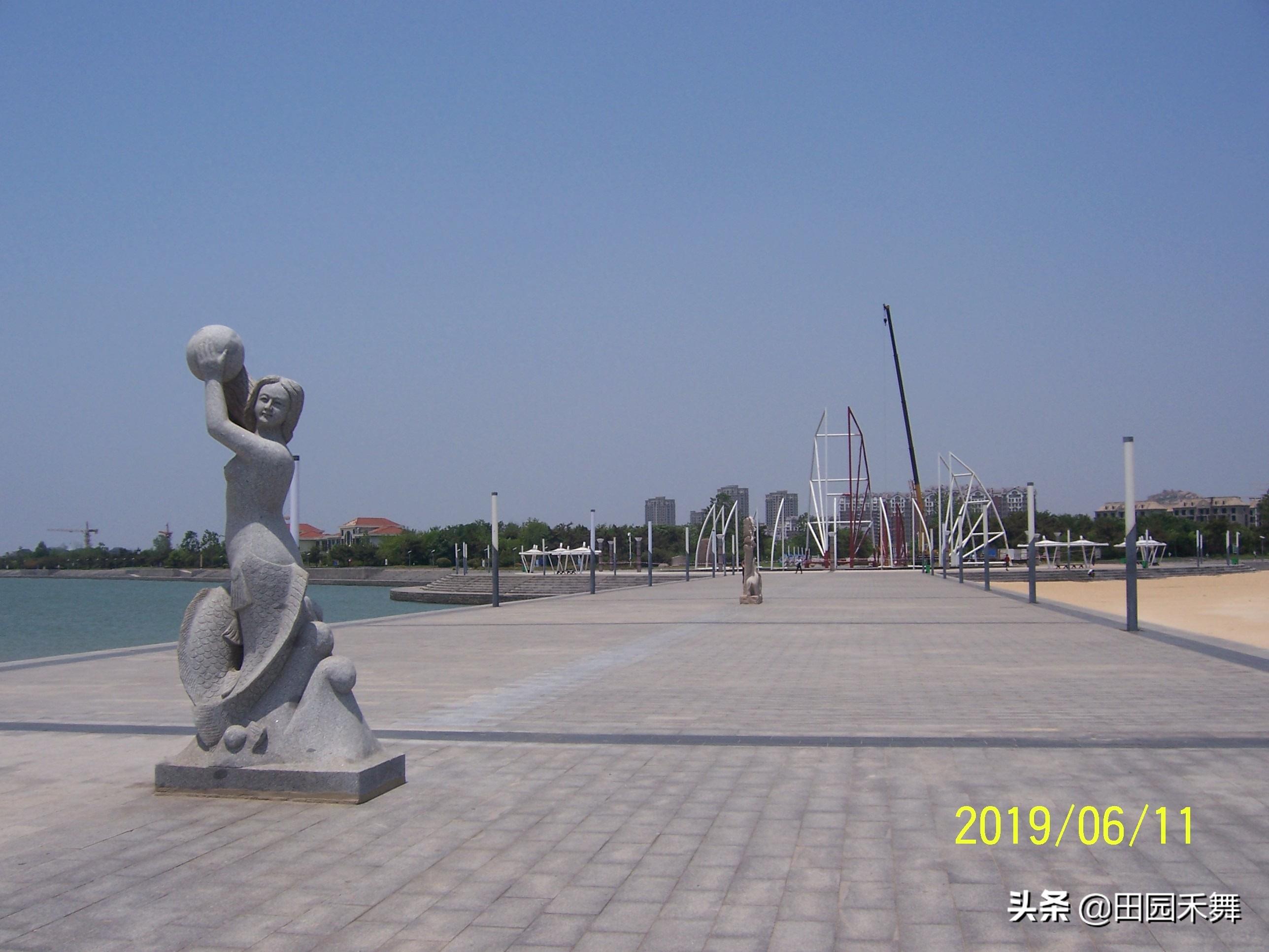 日照岚山多岛海景区的海水浴场，海滨休闲度假的好地方