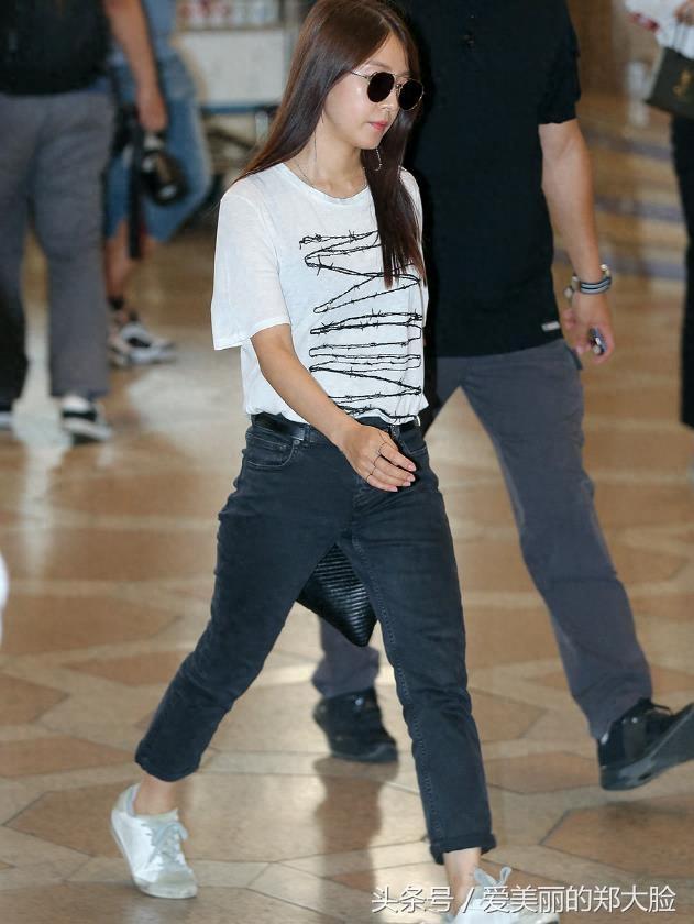 BOA宝儿携少女时代泰妍、孝渊赴国外行程，网友：身高有155吗？