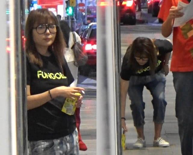 44岁世界级港女逛街被拍烟不离手，腰粗脸胖，当众抠鼻星味尽失！