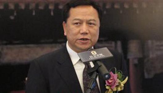 44岁王艳老公近照曝光，长相一言难尽，难怪一直不愿公开