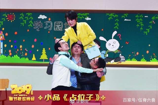 62岁冯巩继无缘春晚后又无缘元宵晚会，观众：我们想死你了！