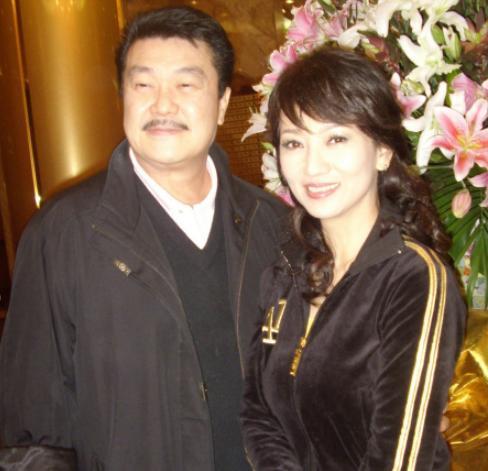 64岁赵雅芝前任曝光，是我们熟知的他？难怪黄锦燊一直不敢多提！