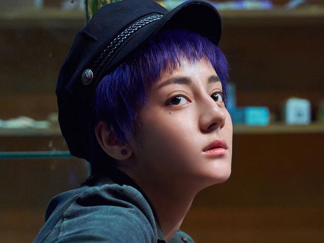 迪丽热巴变身紫发叛逆“假小子”,与王俊凯、董子健合体拍新剧!