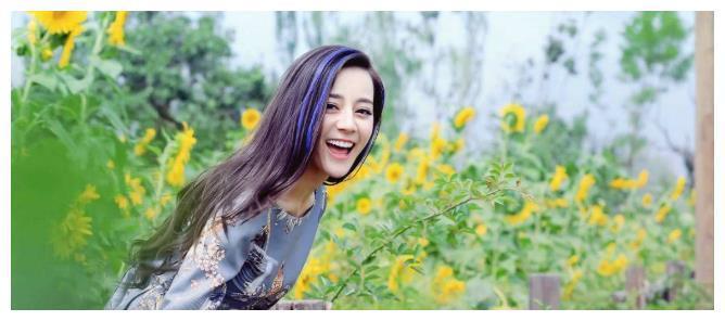 迪丽热巴素颜照被爆出,看到其照片之后,网友:有一种被骗的感觉