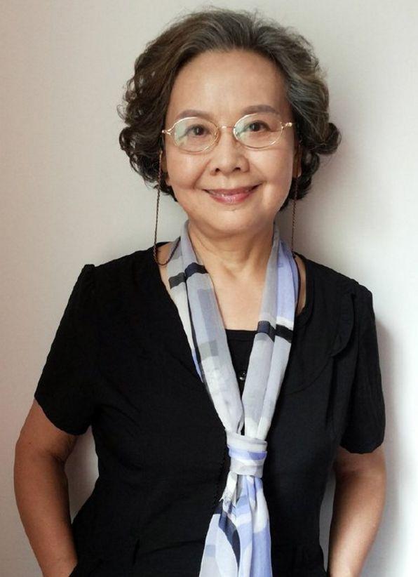 71岁奶奶做起淘宝模特，每天工作12小时拍100多套服装，气质秒杀明星