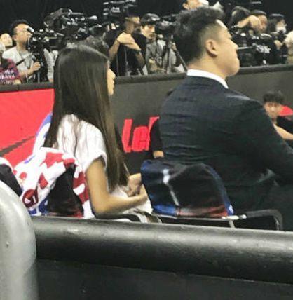 邓伦穿婚纱当伴郎，白敬亭被调侃“白静婷”，TFBOYS硬汉风曝光