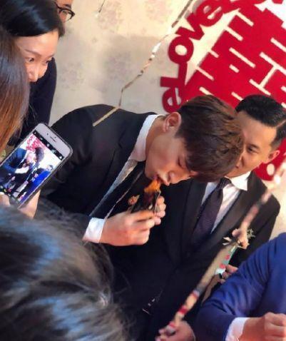 邓伦穿婚纱当伴郎，白敬亭被调侃“白静婷”，TFBOYS硬汉风曝光