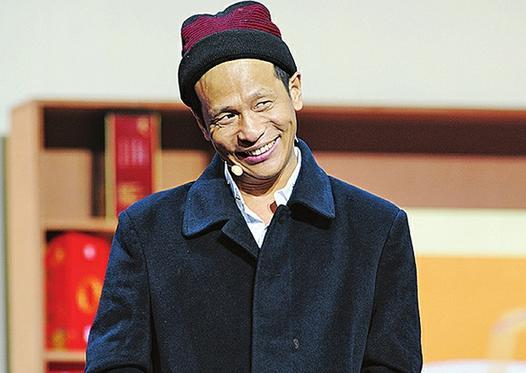 宋小宝发微博发胖，大家都期待他的回归，网友眼尖看出背后的字！