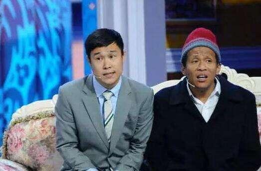 宋小宝成名前后两任妻子对比照,丑如宋小宝两任妻子却都是大美人