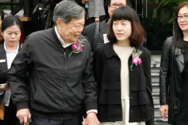 娱乐翁帆前夫,翁帆个人资料简历 3