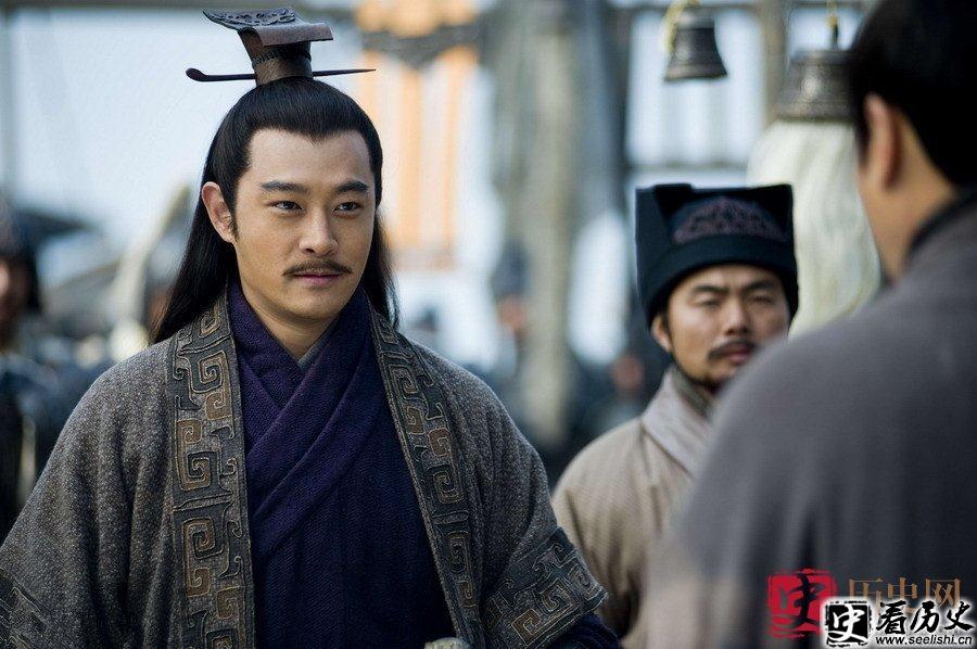 ​三国大将周瑜的简介 历史上周瑜是怎么死的