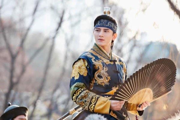 娱乐孙祖君个人资料简介 整容前后的照片疑似被扒出来了  3