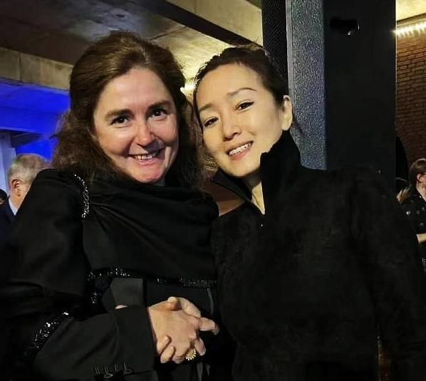 娱乐巩俐老公现任老公米歇尔简历，米歇尔婚史介绍  2