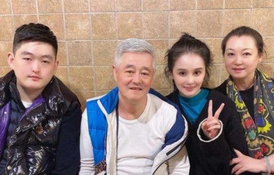 娱乐赵本山有过几段婚姻？（赵本山现在的老婆是谁）  1