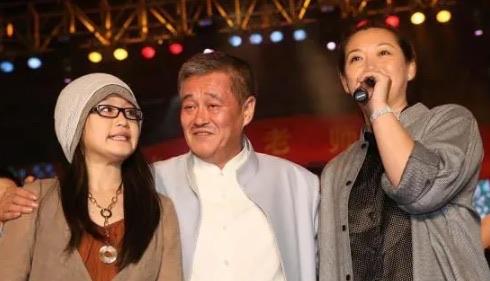 娱乐赵本山有过几段婚姻？（赵本山现在的老婆是谁）  2