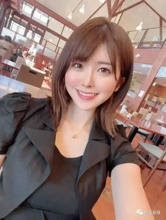 日本口罩网红明日见颜值公开美图爆料,口罩摘下的瞬间美哭了!