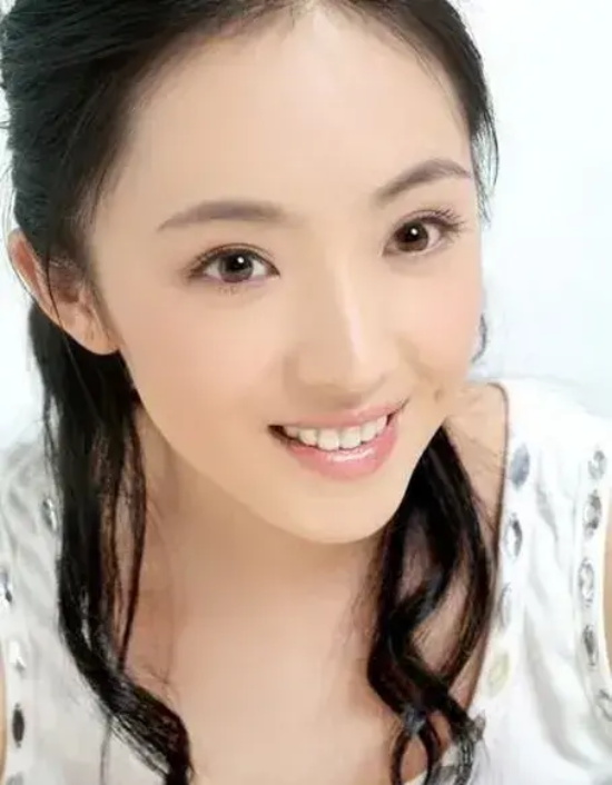 东北美女刘晓洁妩媚迷人高清写真