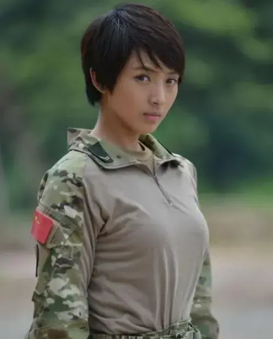 东北美女刘晓洁妩媚迷人高清写真