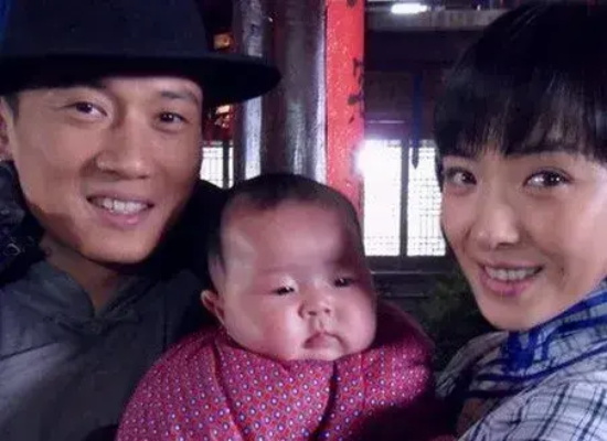 东北美女刘晓洁妩媚迷人高清写真