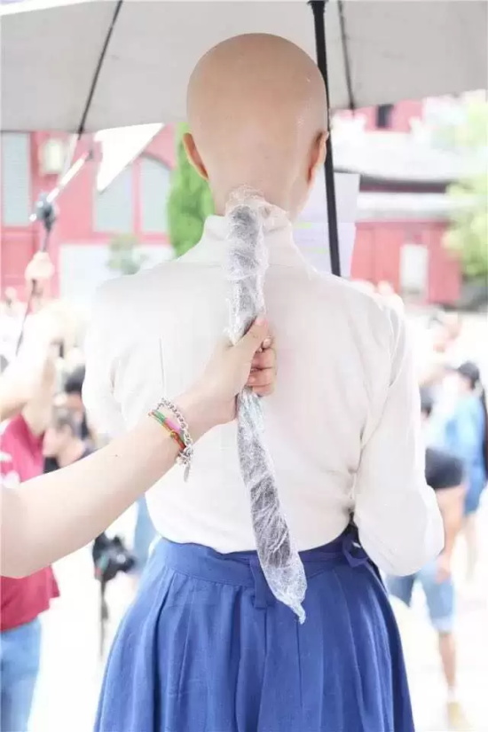 范冰冰光头照(范冰冰剧里的光头都是骗人的)