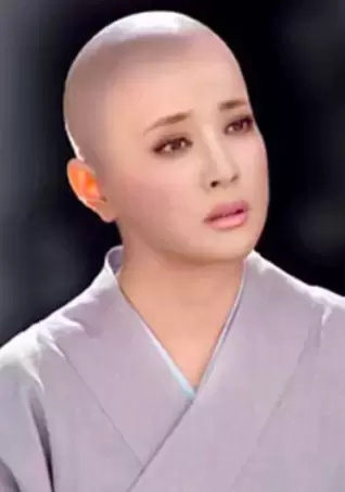 范冰冰光头照(剧里的“光头”都是骗人的)