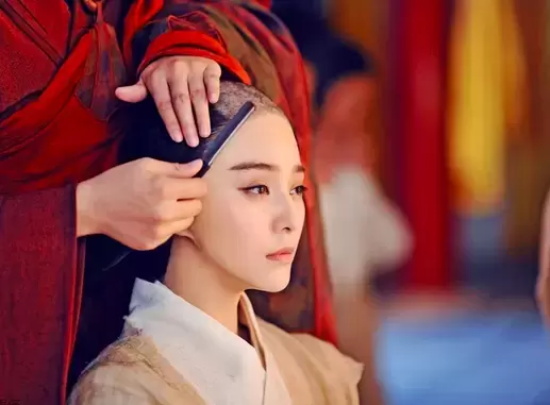 范冰冰光头照(剧里的“光头”都是骗人的)