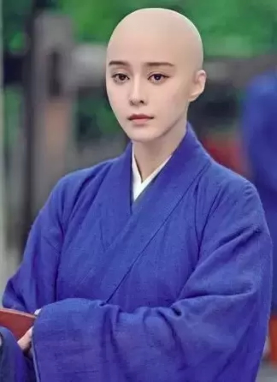 范冰冰光头照(剧里的“光头”都是骗人的)