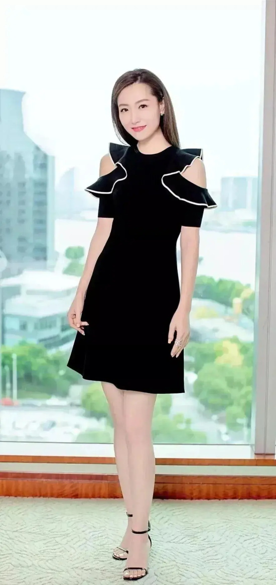 白冰:冰肌玉骨的高清写真