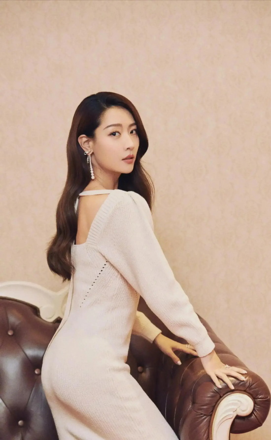 白冰:冰肌玉骨的高清写真