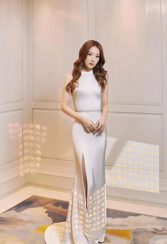 白冰:冰肌玉骨的高清写真