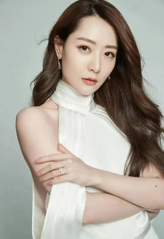 白冰:冰肌玉骨的高清写真