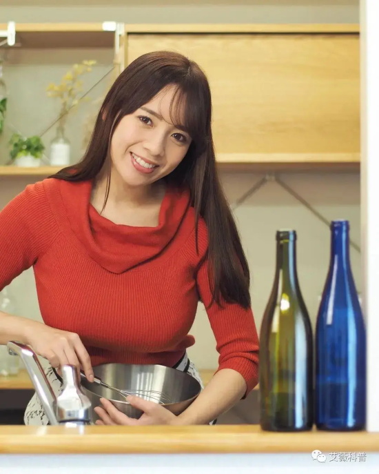 J罩杯女神三島奈津子美图分享，身形霸气侧漏！