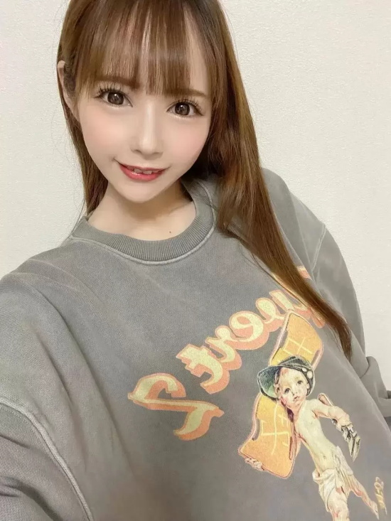 佳苗瑠华-出道巅峰的萝莉少女，却因玩重口味最终引退 - 