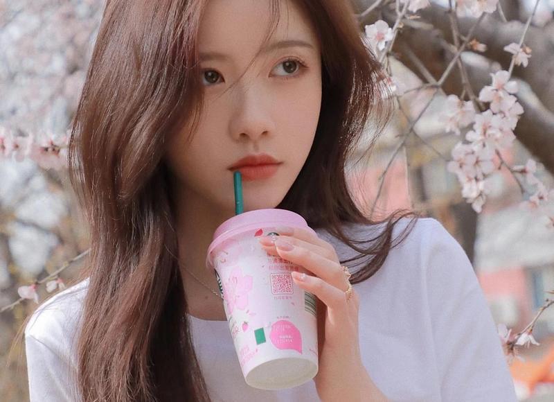 璺熷コ鐢熻亰澶╁喎鍦烘病璇濋鎬庝箞鍔烇紵涓ゆ嫑瑙e喅锛? title=