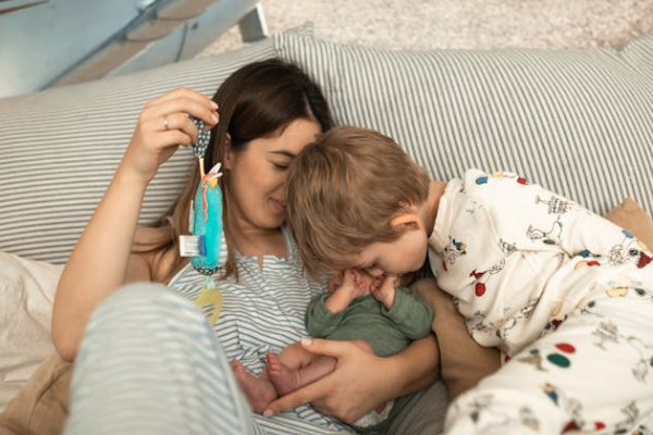 多久血hcg能检查出怀孕?查怀孕有哪些方法?