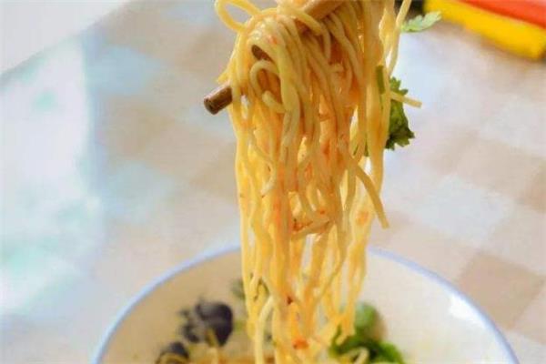 产妇可以吃凉面吗 坐月子吃凉面有什么影响 产妇可以吃凉面吗 坐月子吃凉面有什么影响